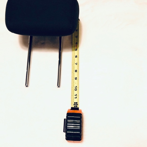Adjustable Head Restraints - Picture 4 of 8